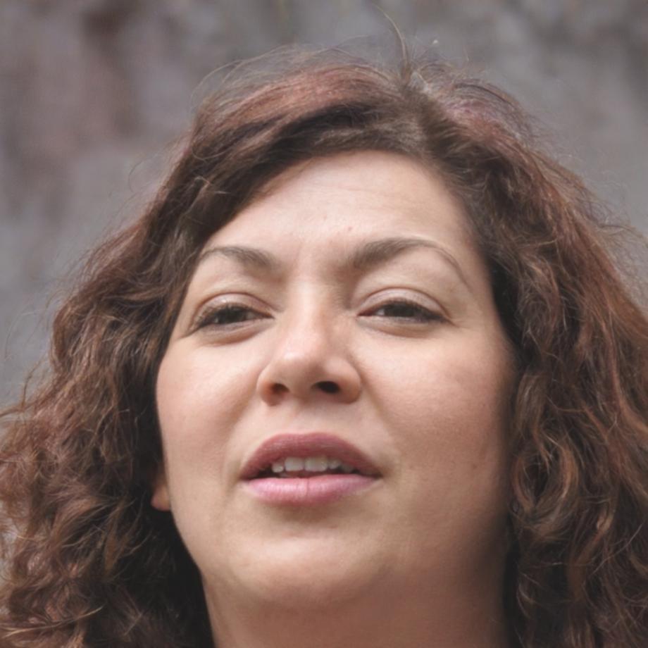 Carmen Velasco, instructora de maquillaje